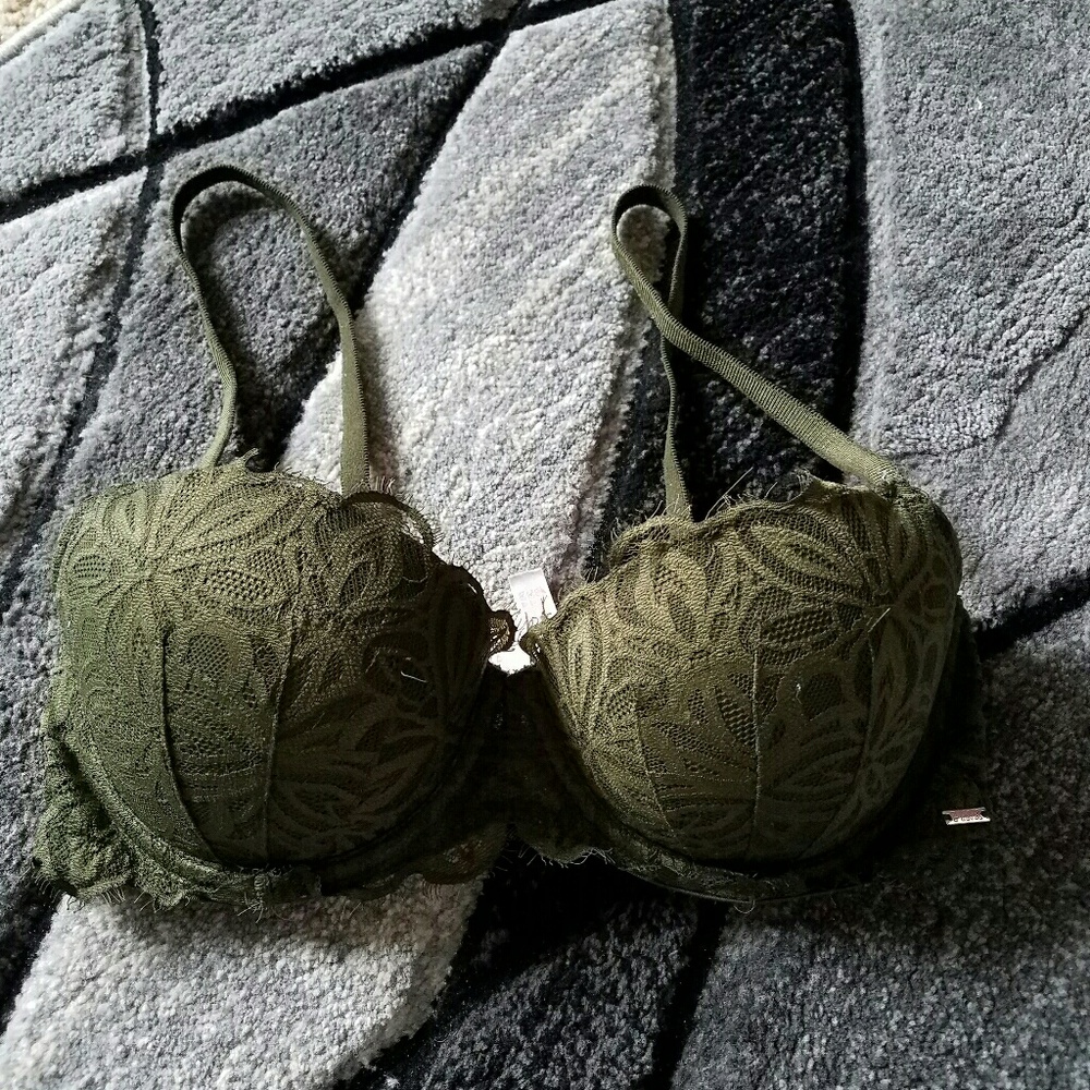 Victoria's Secret Pink lace bra